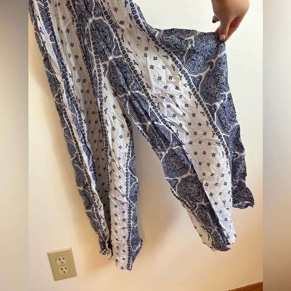 Jumpsuit - Picture 3 of 4